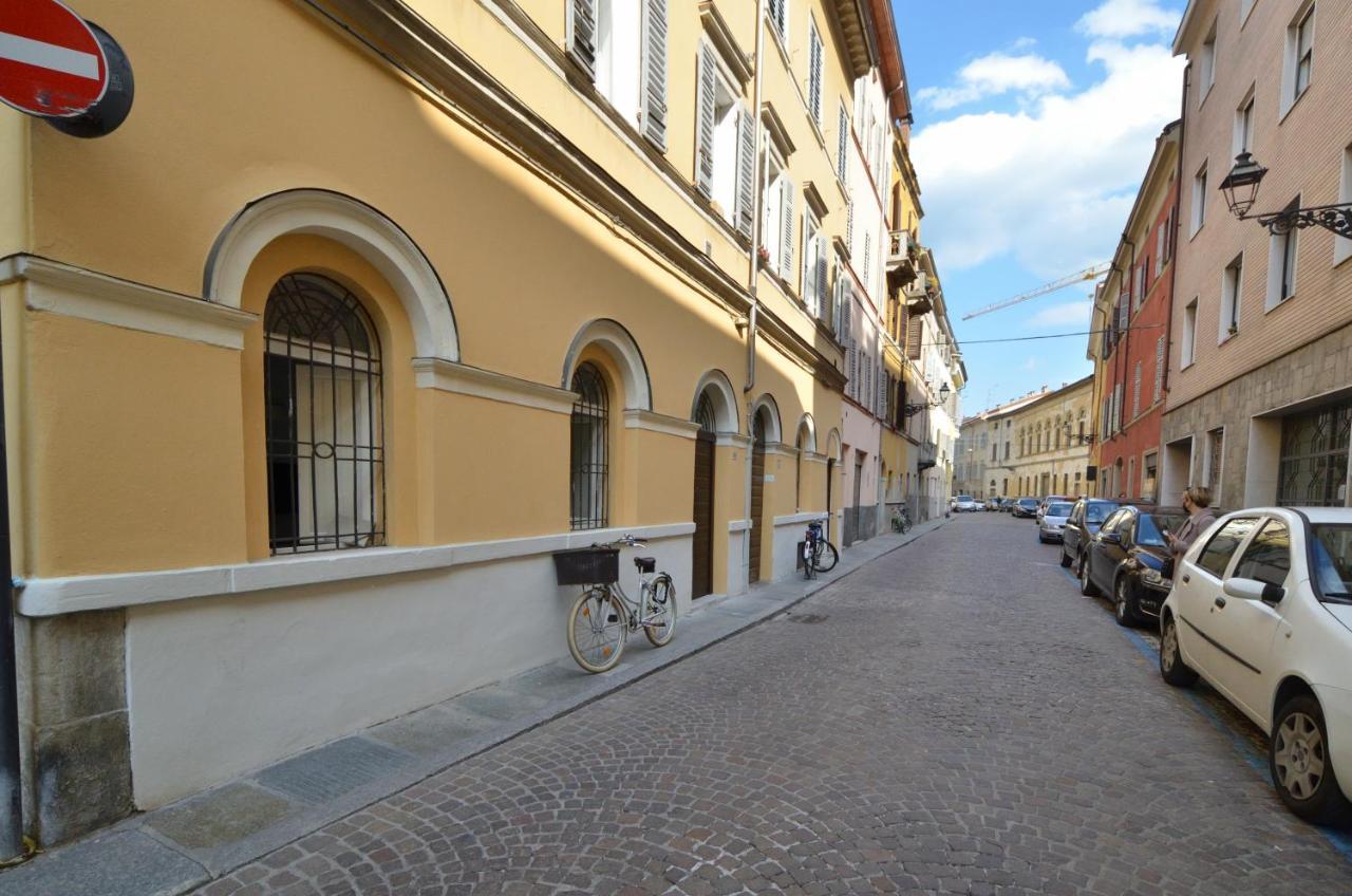 Appartamento ELEGANZA del RICCIO Parma Esterno foto